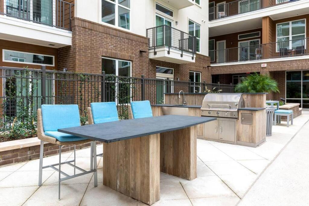 Luxury Apartment Close To Everything W Free Parking 5 Houston Ngoại thất bức ảnh