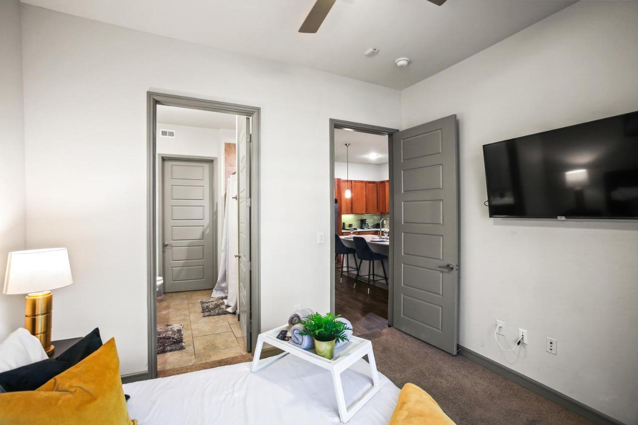 Luxury Apartment Close To Everything W Free Parking 5 Houston Ngoại thất bức ảnh